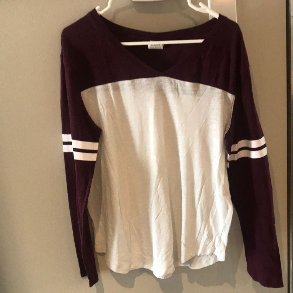 PINK Victoria’s Secret long sleeve baseball tee